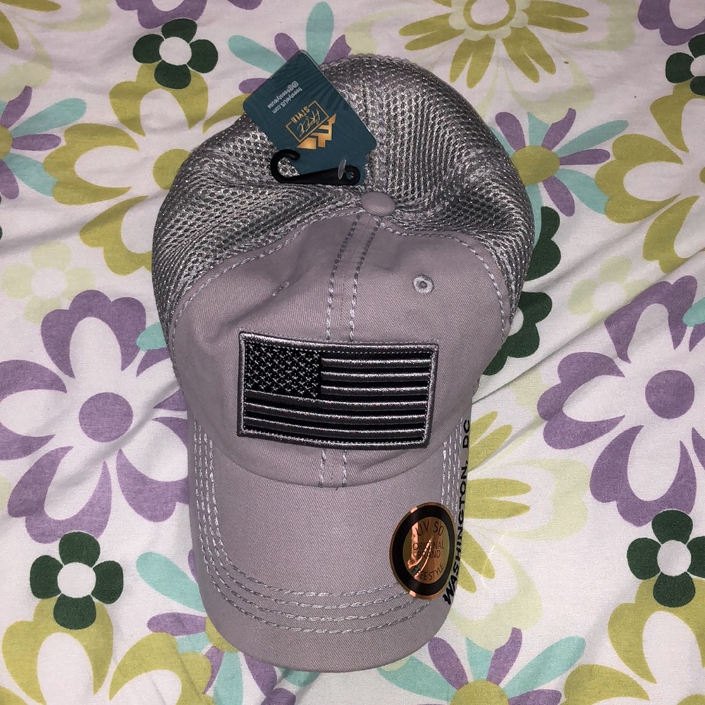 Gray Cap/Hat- Os - image 1